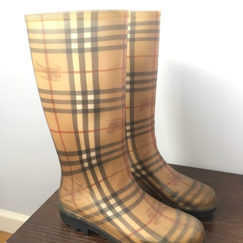 Burberry rain boots